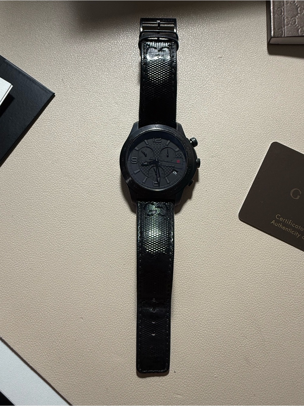 500 by Gucci Black watch patent leather stainless steel limited edition 126.2